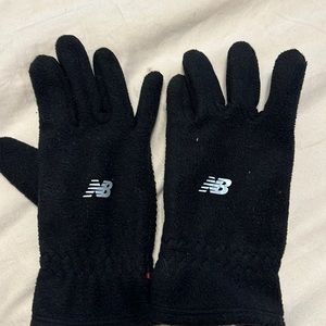 New balance girls glove